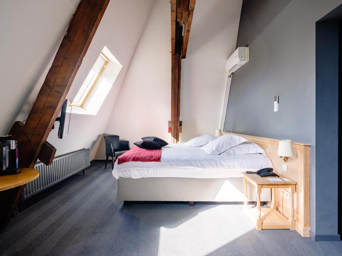 Hotel Gravensteen Гент Экстерьер фото