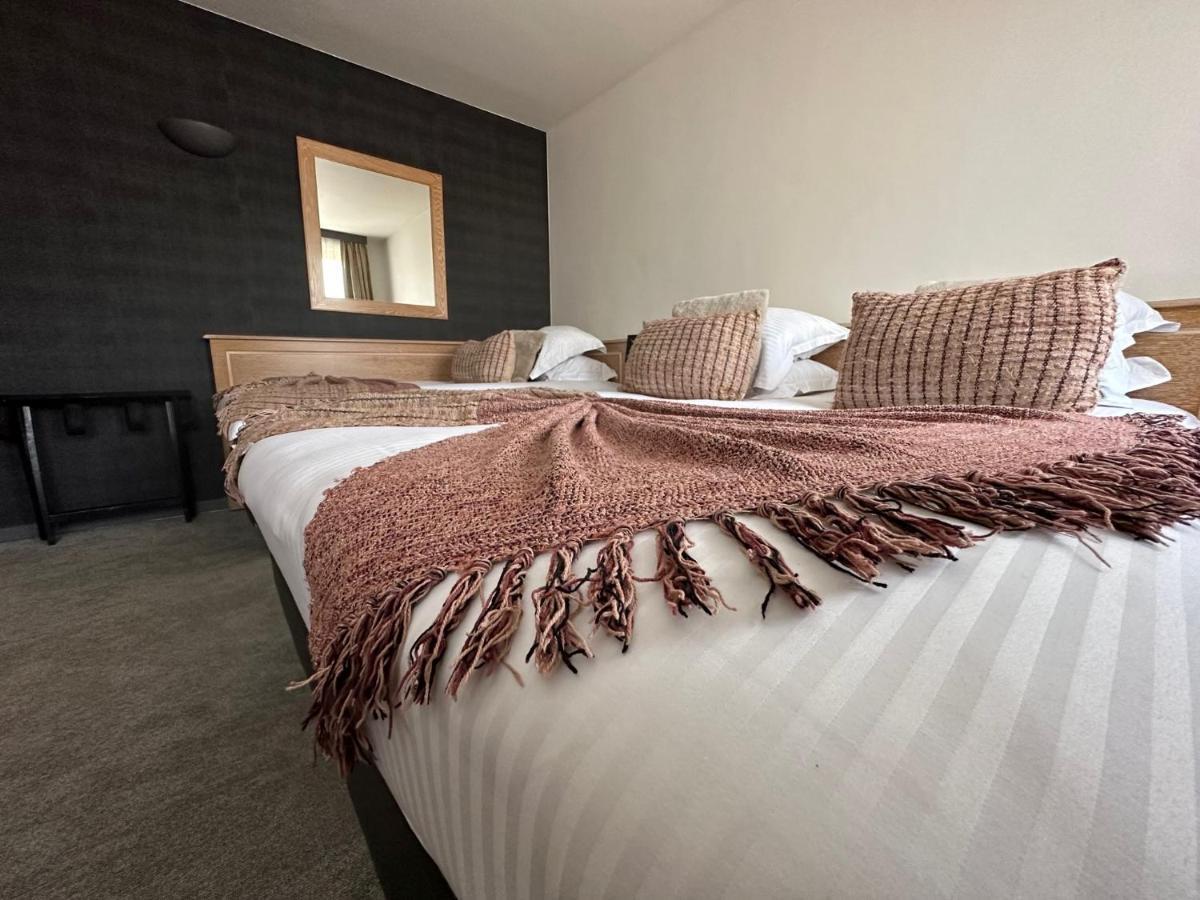 Hotel Gravensteen Гент Экстерьер фото