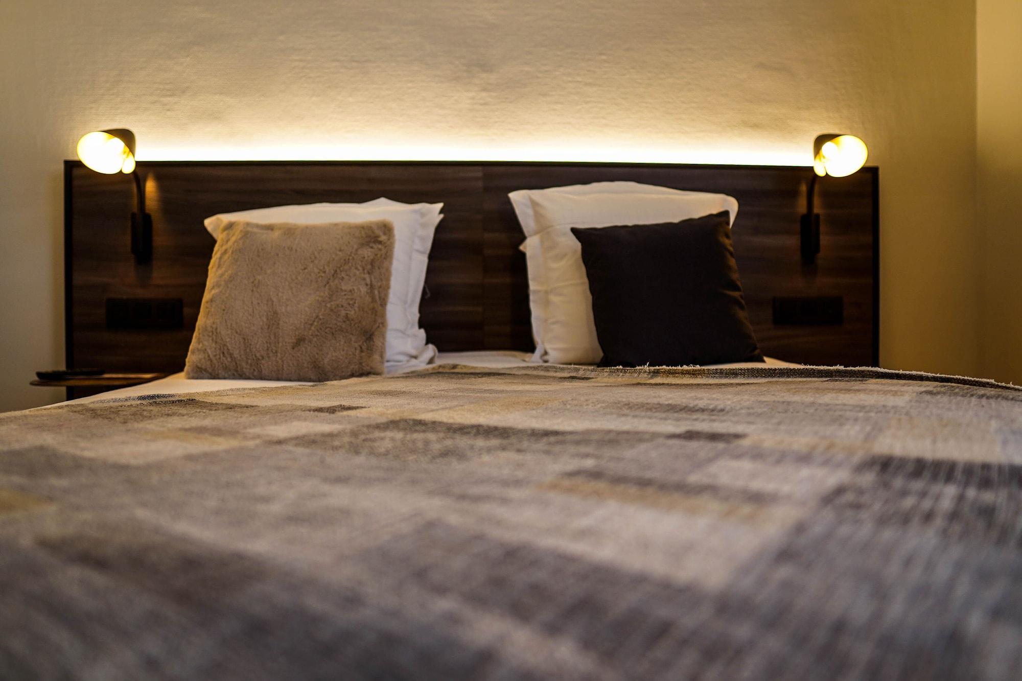 Hotel Gravensteen Гент Экстерьер фото