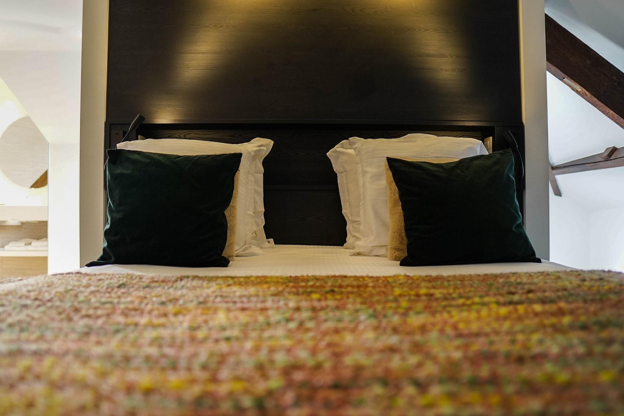 Hotel Gravensteen Гент Экстерьер фото