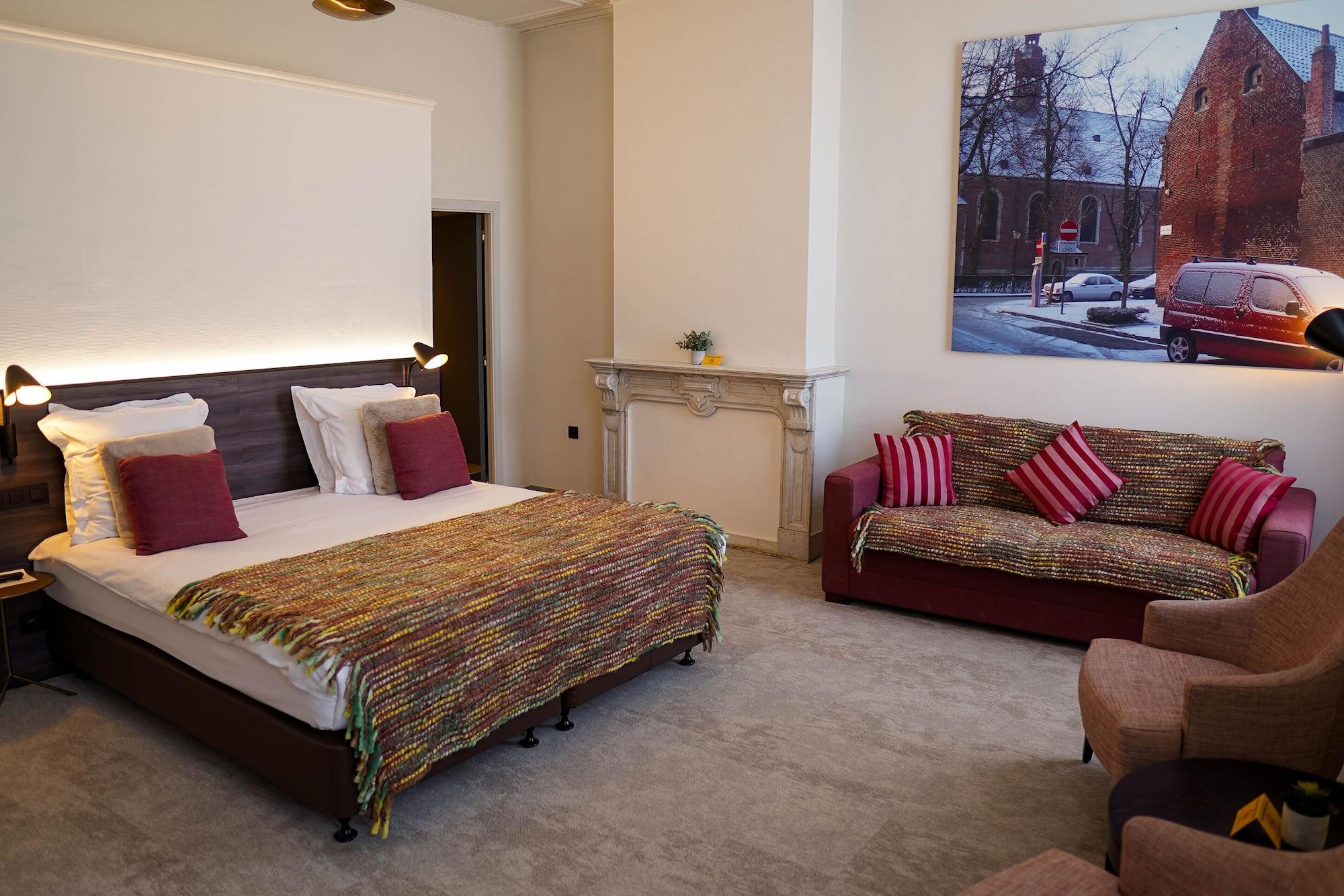 Hotel Gravensteen Гент Экстерьер фото
