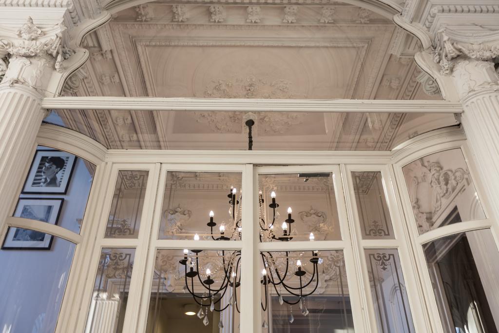 Hotel Gravensteen Гент Экстерьер фото